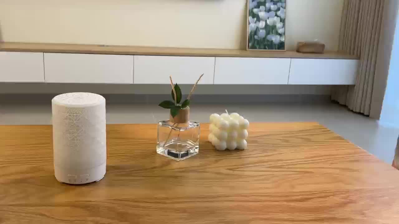 1peça Humidificador de tecnologia de onda de som 150ml com design rachado, pequena máquina de aromaterapia, luz ajustável de 7 cores, luz noturna branca, grão de madeira claro, grão de madeira escuro, humidificador de ar, alimentado por USB, temporizador, difusor de óleo essencial, controlo de botão, silencioso, uso doméstico, humidificador de ar de névoa fria para sala de estar, escritório, yoga, spa, loja, hotel, presente